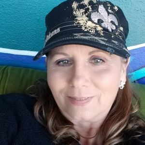 Meet your Posher, Paula